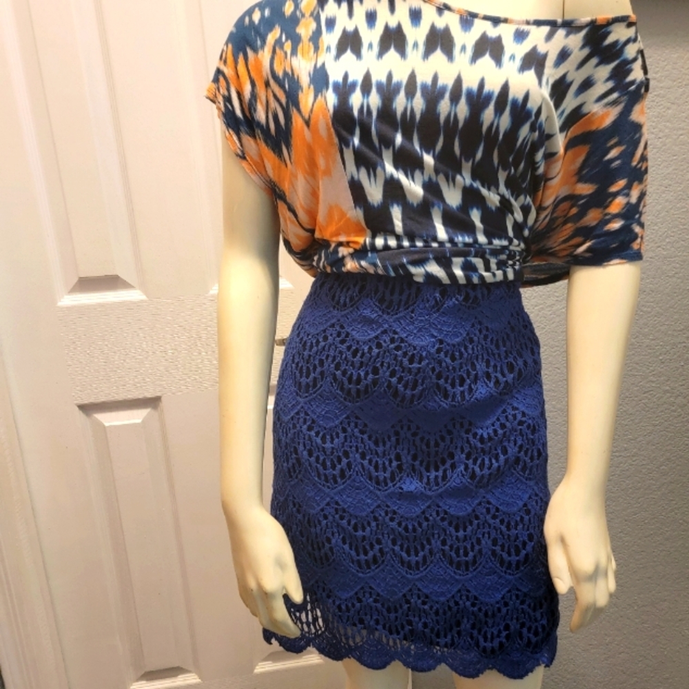 MinkPink Nordstrom Blue Lace Skirt New!‎ Sz L